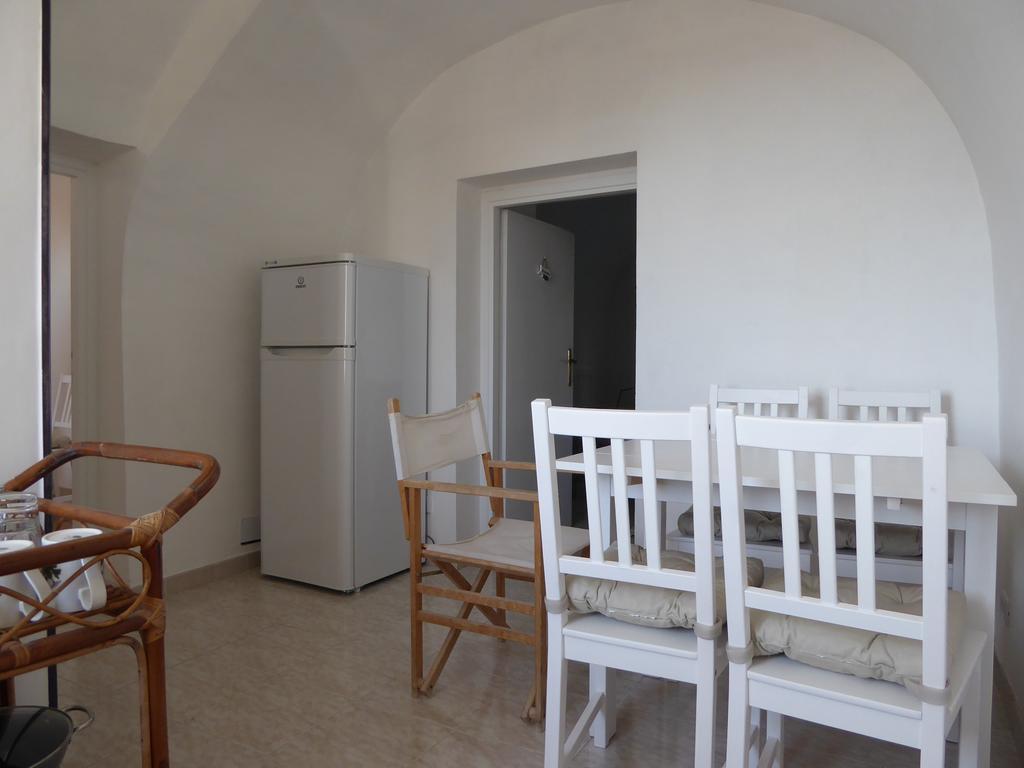 Torrione San Giovanni II Террачина Екстер'єр фото